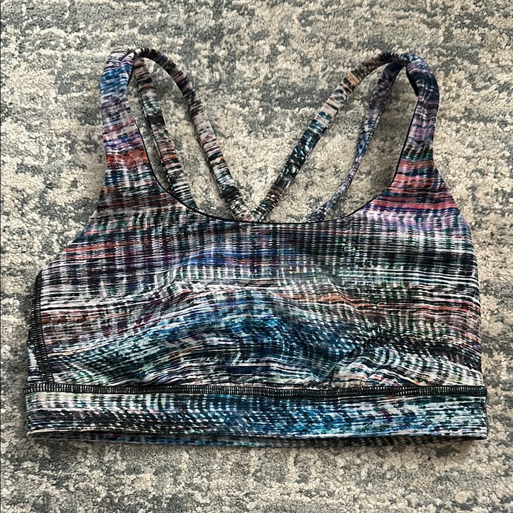 Lululemon sports bra size 4